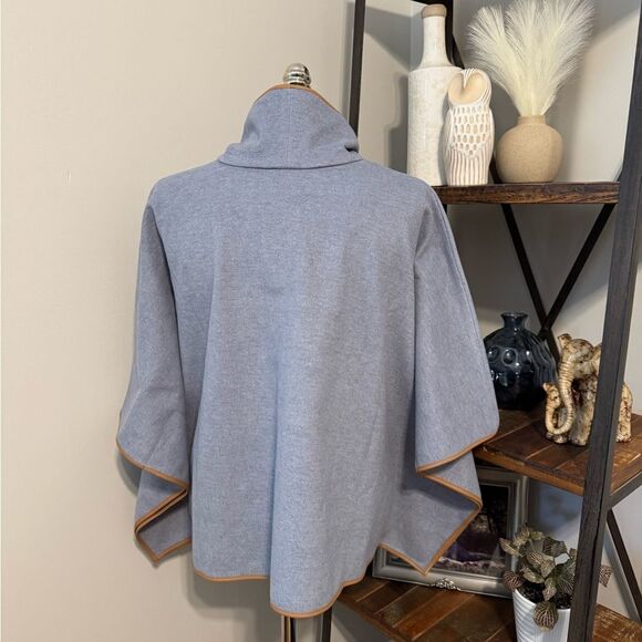 NWT Tuckernuck Women’s Leather Trim Funnel Piper Poncho One Size Slate Blue - Picture 3 of 12